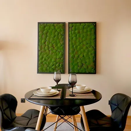 Green Cozy And Central 1bdrm Sofia