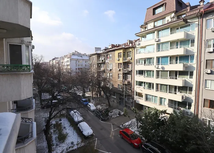 Апартамент Cozy And 1bdrm